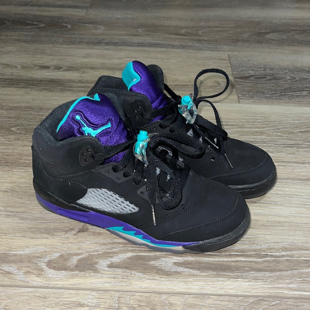 Youth Air Jordan 5 Retro Grapes Black